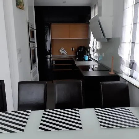 Piekny Duzy Dom 300m Od Plazy *